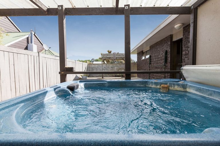 Photo of property in 25 Moyne Avenue, Milson, Palmerston North, 4414