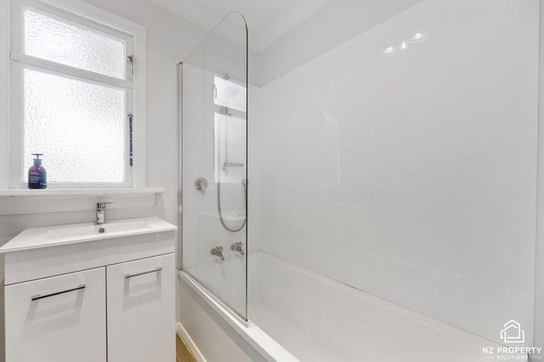 Photo of property in 53 Barr Street, Kenmure, Dunedin, 9011