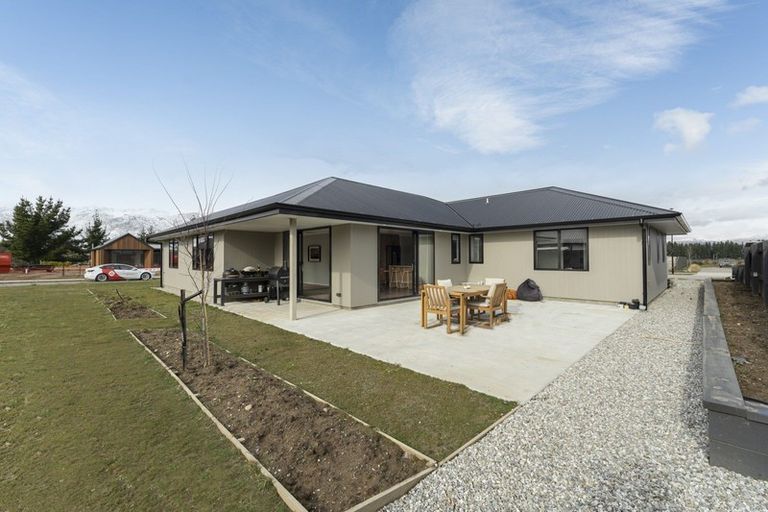 Photo of property in 14 Dingle Street, Lake Hawea, Wanaka, 9382