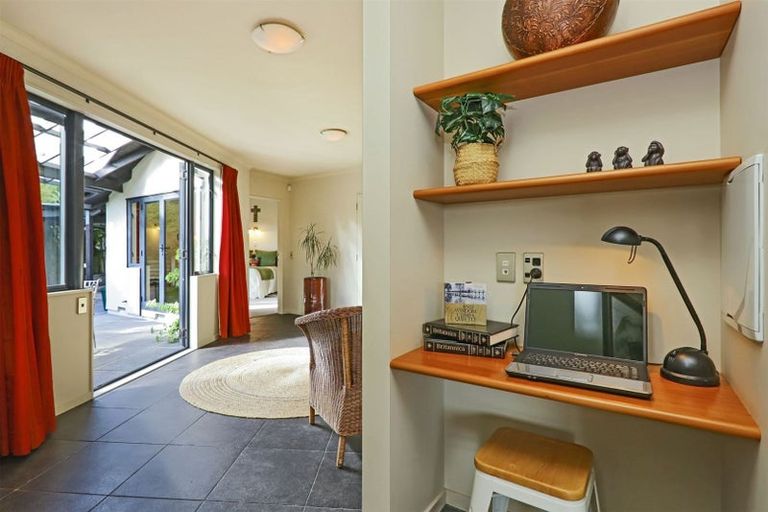 Photo of property in 5 Laing Cove, Havelock North, 4130