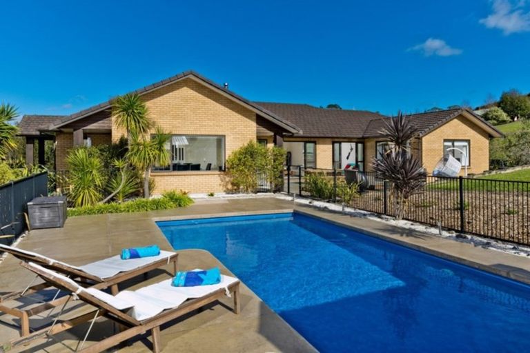 Photo of property in 41 Rautahi Terrace, Redvale, Albany, 0792