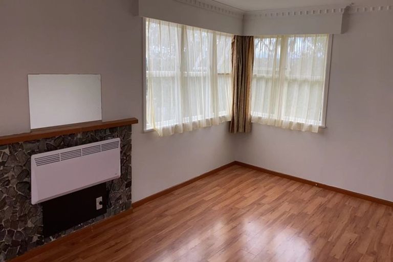 Photo of property in 24 Ted William Street, New Windsor, Auckland, 0600