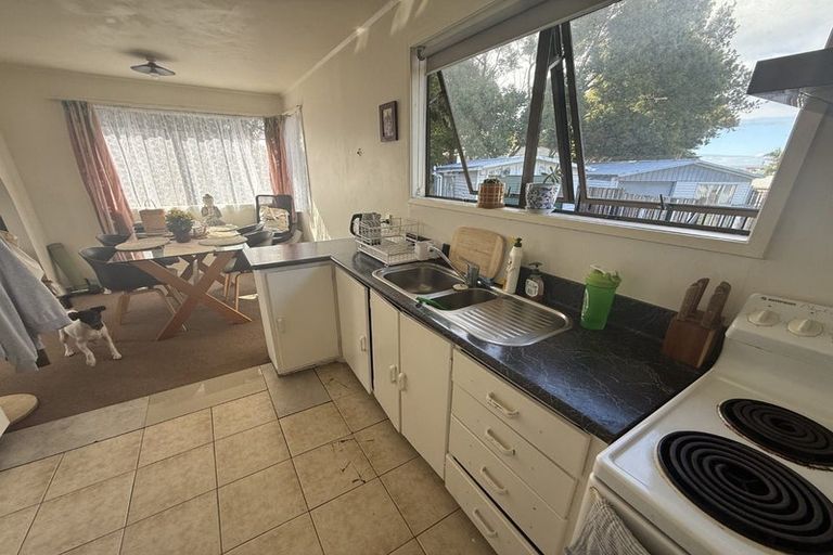 Photo of property in 11 Limond Street, Randwick Park, Auckland, 2105