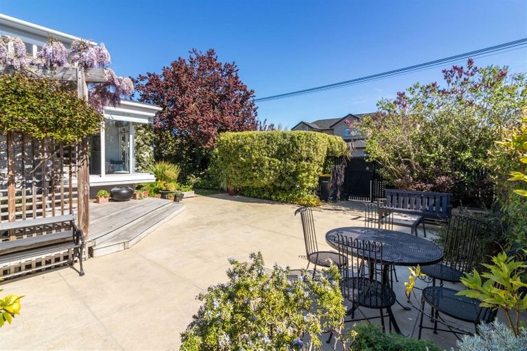 Photo of property in 54 Hamilton Avenue, Ilam, Christchurch, 8041