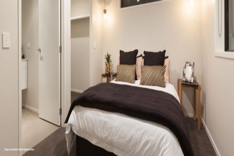 Photo of property in 4 Cowling Road, Hurdon, New Plymouth, 4310