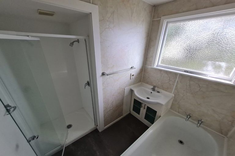 Photo of property in 4 Denise Crescent, Hornby, Christchurch, 8042