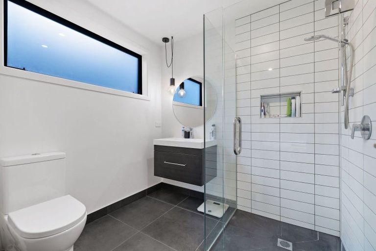 Photo of property in 4 Lauder Street, Lake Hayes, Queenstown, 9304