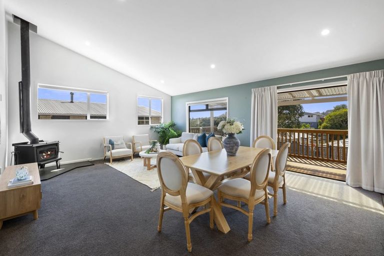 Photo of property in 28 Norwich Avenue, Spotswood, New Plymouth, 4310