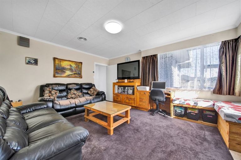 Photo of property in 8 Maire Street, Hawera, 4610