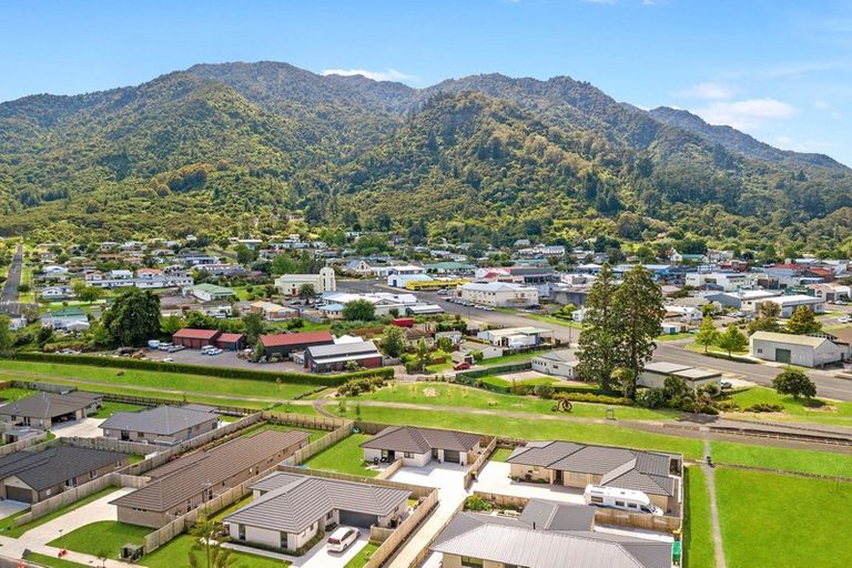 Photo of property in 17 Millar Street, Te Aroha, 3320