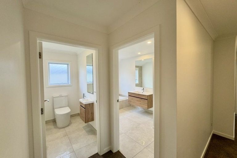 Photo of property in 31 Freedom Drive, Kelvin Grove, Palmerston North, 4414