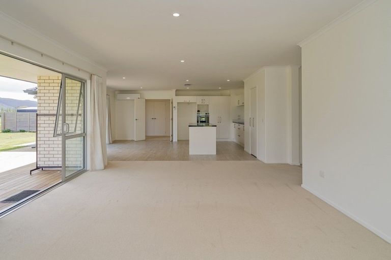 Photo of property in 85 Kupe Drive, Whitianga, 3510