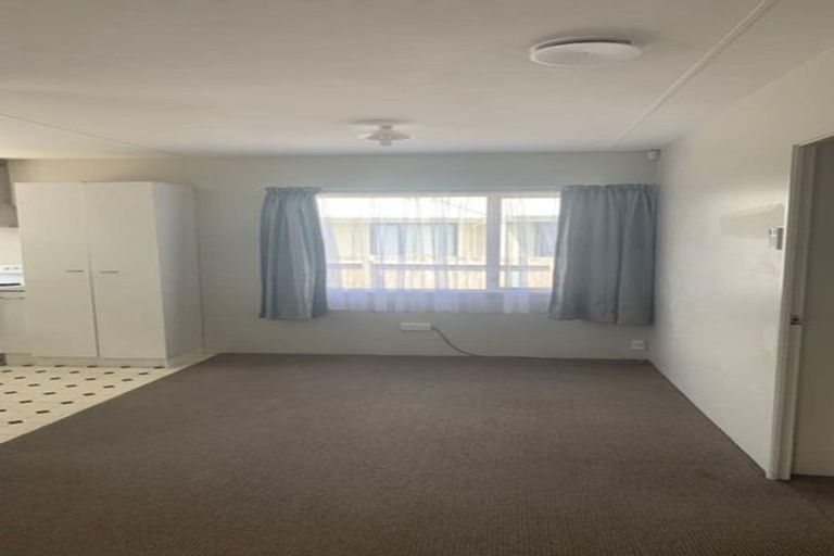 Photo of property in 29 Barneys Farm Road, Clendon Park, Auckland, 2103