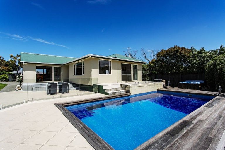 Photo of property in 232 Lake Terrace Road, Shirley, Christchurch, 8061