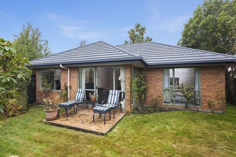 Photo of property in 2/7 Worthy Street, Ilam, Christchurch, 8041