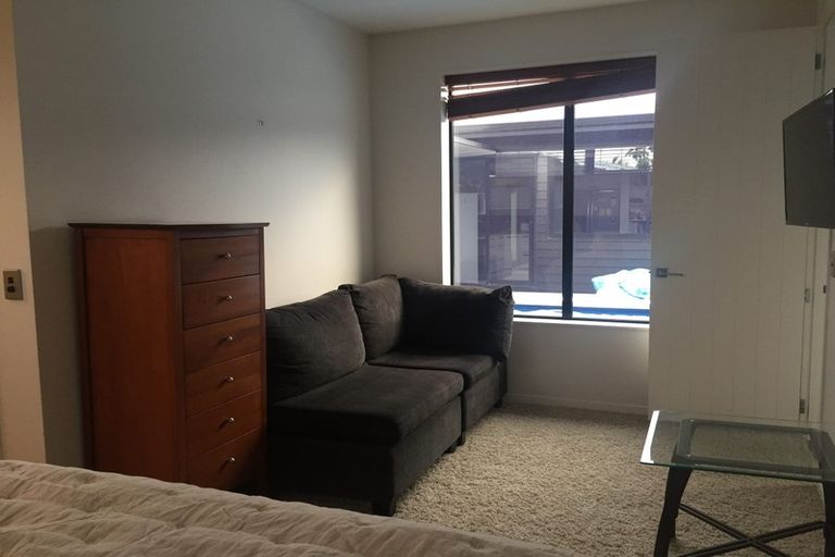 Photo of property in 27 Jervois Road, Jervoistown, Napier, 4112