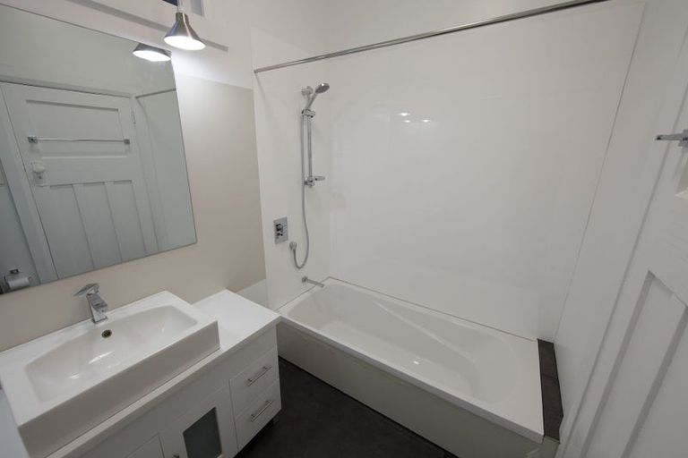 Photo of property in 28 Emerson Street, Berhampore, Wellington, 6023