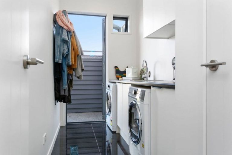 Photo of property in 2/30 Jarrett Terrace, Leamington, Cambridge, 3432