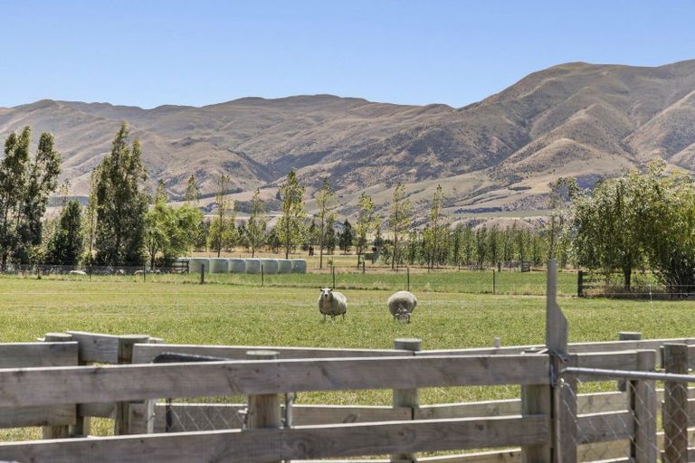 Photo of property in 55 Totara Place, Queensberry, Cromwell, 9383