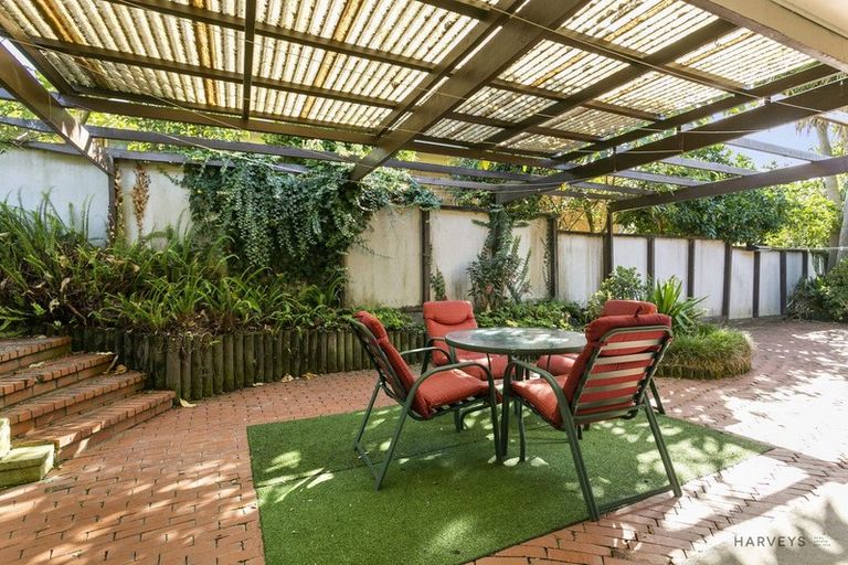 Photo of property in 2a Matuhi Rise, Henderson, Auckland, 0612