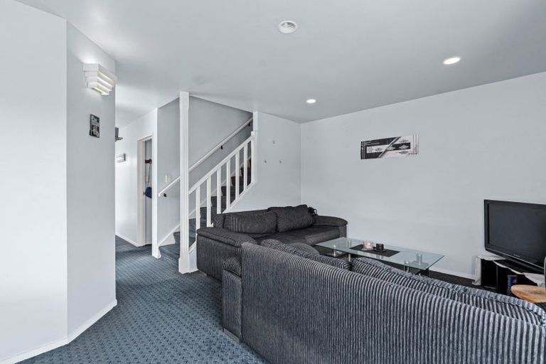 Photo of property in 46b Miro Street, New Lynn, Auckland, 0600