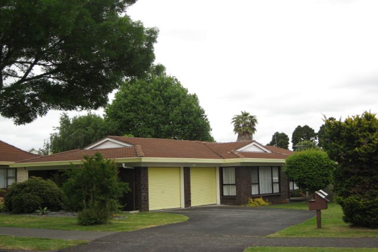 Photo of property in 230 Walter Strevens Drive, Conifer Grove, Takanini, 2112