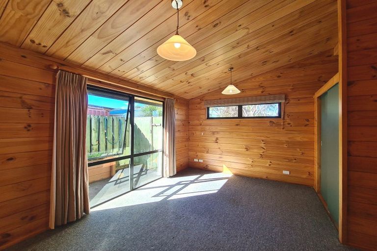 Photo of property in 16 Allman Drive, Coromandel, 3506