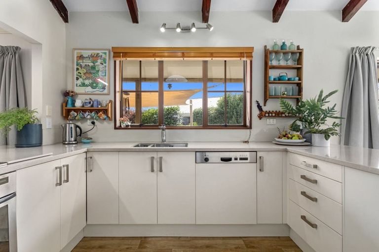 Photo of property in 16 Berg Place, Whakatane, 3120