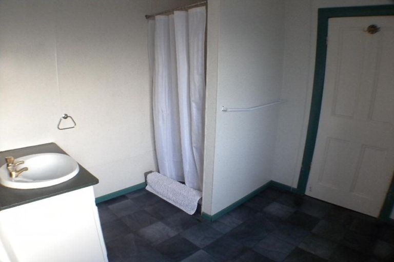 Photo of property in 37 Cutten Street, South Dunedin, Dunedin, 9012