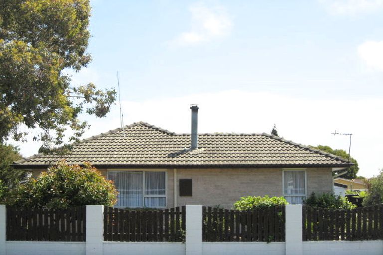 Photo of property in 48 Saint Heliers Crescent, Aranui, Christchurch, 8061