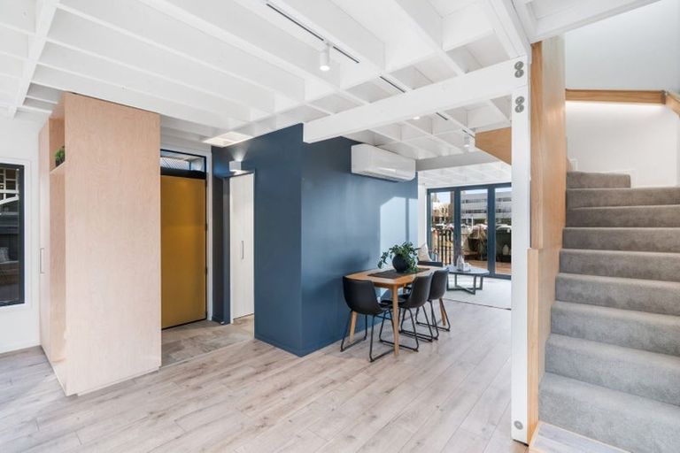 Photo of property in 2/938 Colombo Street, St Albans, Christchurch, 8014