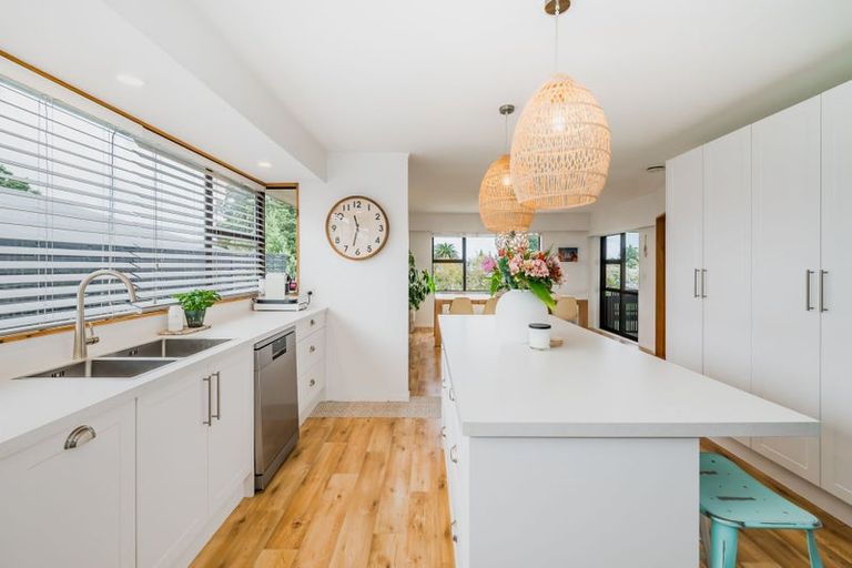 Photo of property in 41 Tui Road, Raumati Beach, Paraparaumu, 5032