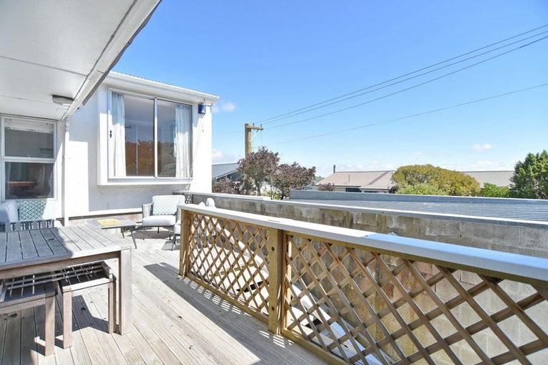 Photo of property in 206 Major Hornbrook Road, Mount Pleasant, Christchurch, 8081