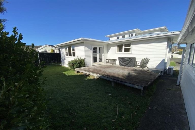 Photo of property in 26 Ruru Crescent, Heretaunga, Upper Hutt, 5018
