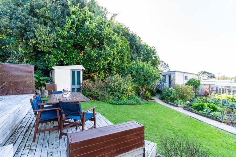 Photo of property in Plam House, 669 Pahi Road, Pahi, Paparoa, 0571