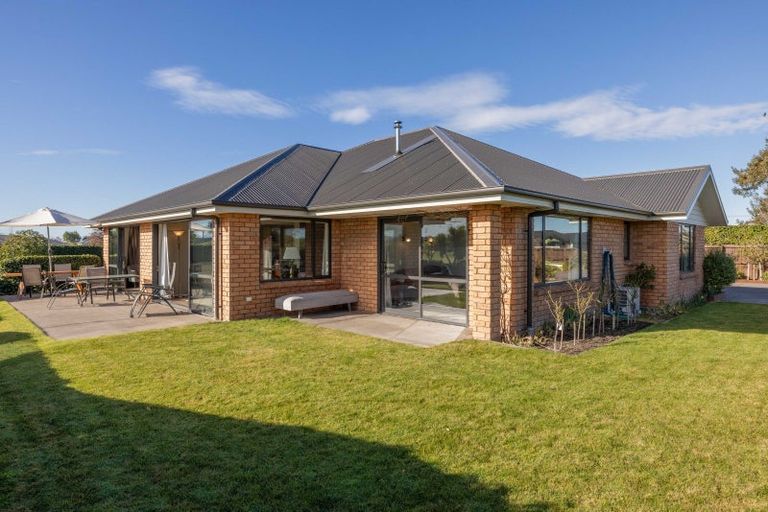 Photo of property in 140 Johns Road, Rangiora, 7400