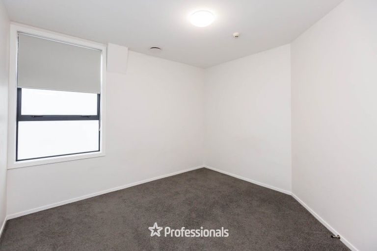 Photo of property in 2a Gibbons Street, Upper Hutt Central, Upper Hutt, 5018