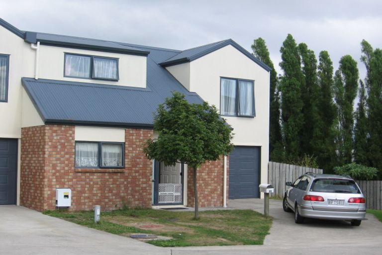 Photo of property in 11 Standage Lane, Kelston, Auckland, 0602