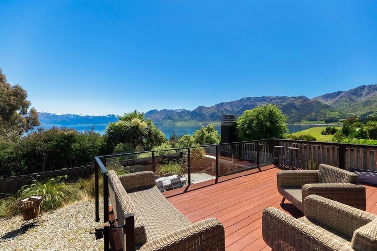 Photo of property in 216 Lakeview Terrace, Lake Hawea, Wanaka, 9382
