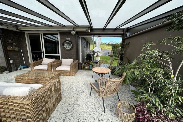 Photo of property in 25 Raptor Way, Welcome Bay, Tauranga, 3175