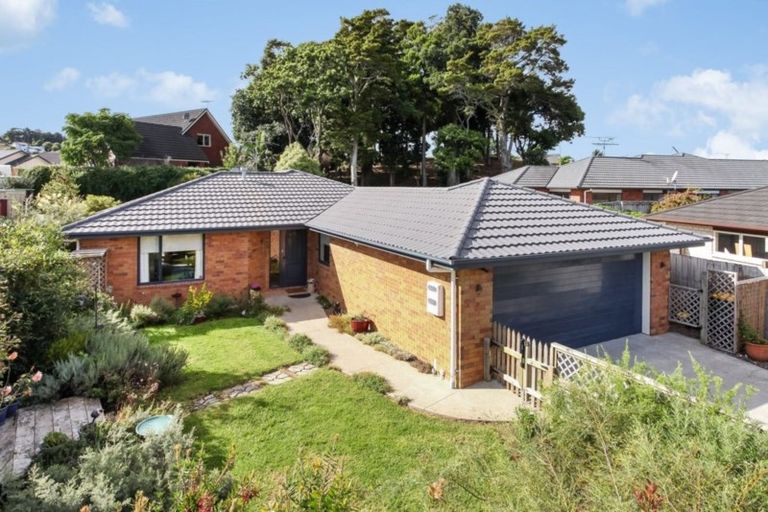 Photo of property in 98 Reynolds Road, Pukekohe, 2120