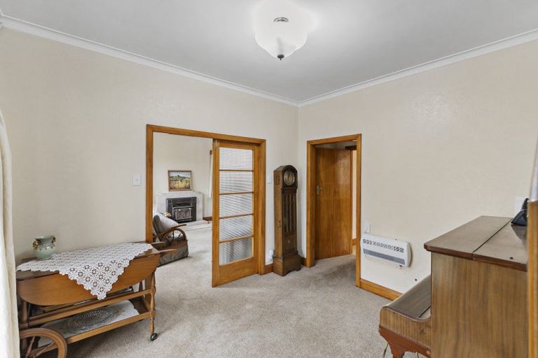 Photo of property in 212 Victoria Avenue, Hokowhitu, Palmerston North, 4410