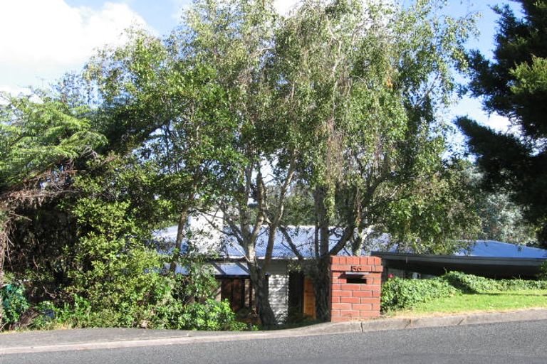 Photo of property in 56 Channel View Road, Campbells Bay, Auckland, 0630