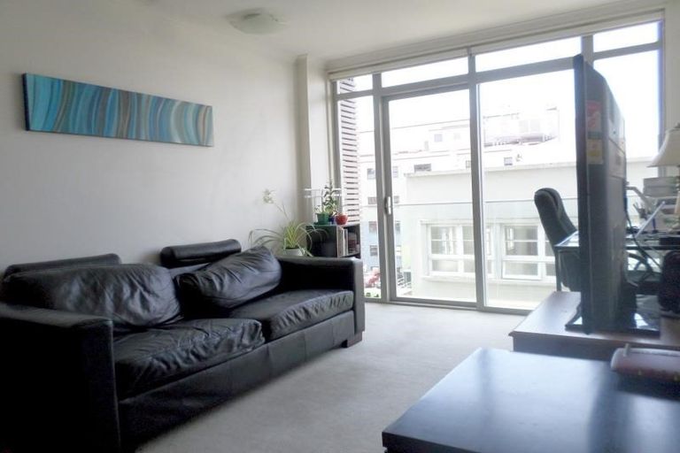 Photo of property in Monvie Apartments, 304/15 Holland Street, Te Aro, Wellington, 6011