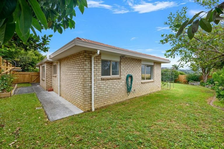 Photo of property in 36 Fleetwood Drive, Henderson, Auckland, 0612