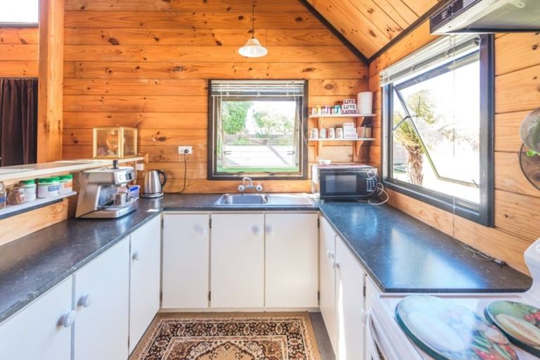 Photo of property in 19 Tongariro Street, Castlecliff, Whanganui, 4501