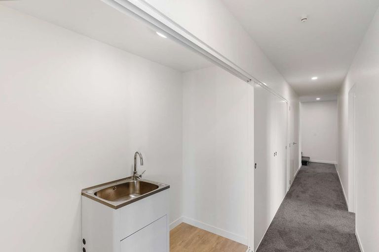 Photo of property in 85a Marine Parade, North New Brighton, Christchurch, 8083