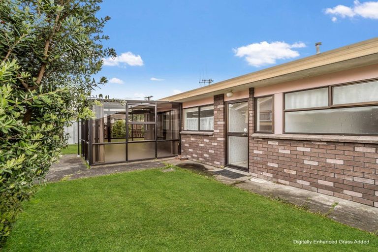 Photo of property in 11 Cornwall Street, Levin, 5510