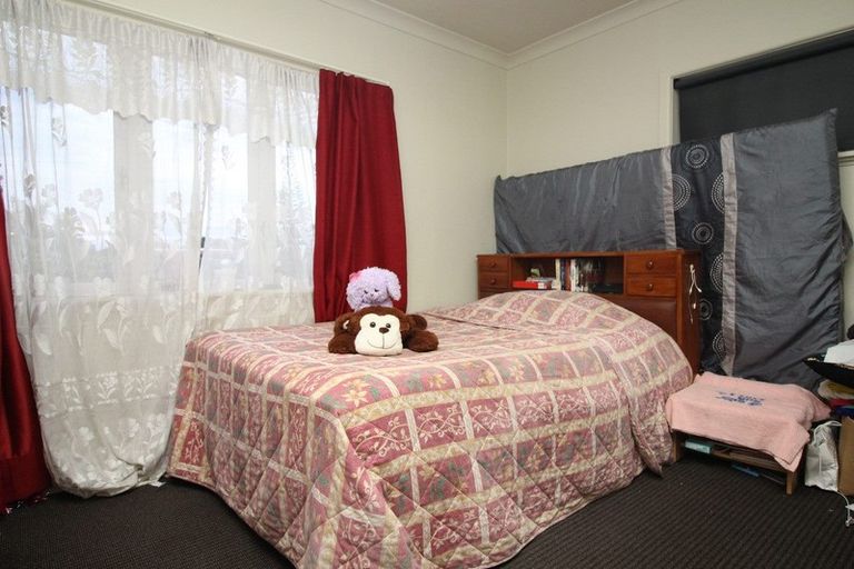 Photo of property in 42 Allen Street, Mangere East, Auckland, 2024