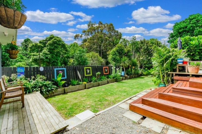 Photo of property in 3b Campion Road, Waikanae Beach, Waikanae, 5036